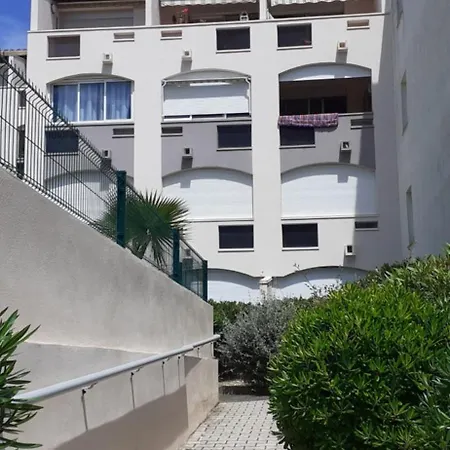 Centre Port Du Cap D'agde Апартаменты *